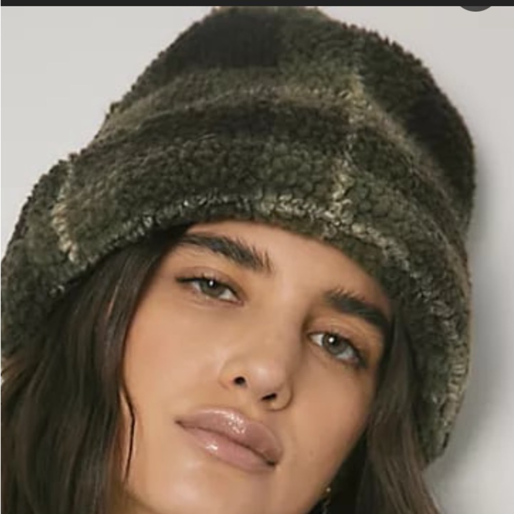 ISO! Free people forever fuzzy hat by san diego hat co.